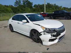 1HGCR2F1XHA113900 2017 HONDA ACCORD
