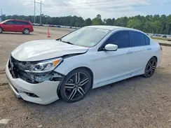 1HGCR2F1XHA113945 2017 HONDA ACCORD