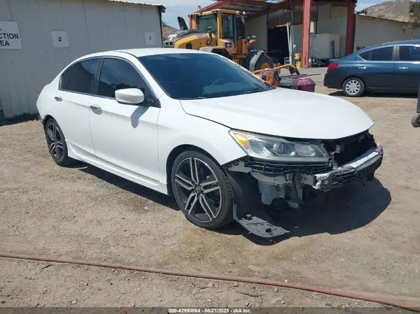 1HGCR2F1XHA118739 2017 HONDA ACCORD - Image 1