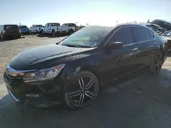 1HGCR2F1XHA120104 2017 HONDA ACCORD