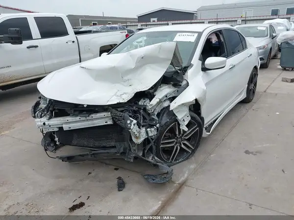 1HGCR2F1XHA135251 2017 HONDA ACCORD - Image 2