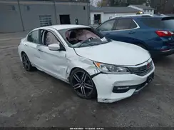 1HGCR2F1XHA142832 2017 HONDA ACCORD