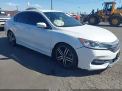 1HGCR2F1XHA151837 2017 HONDA ACCORD