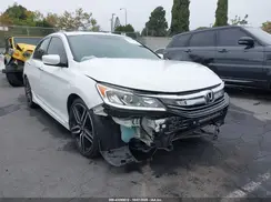 1HGCR2F1XHA162563 2017 HONDA ACCORD
