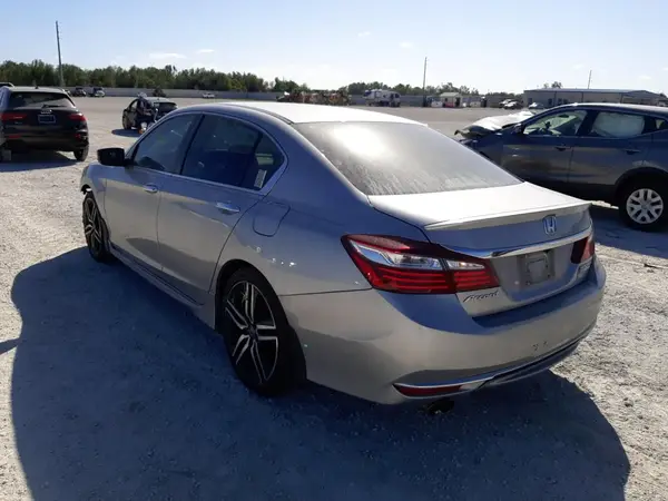 1HGCR2F1XHA168816 2017 HONDA ACCORD - Image 2