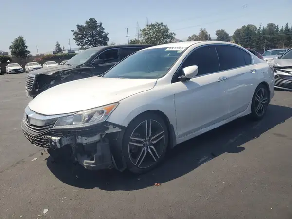 1HGCR2F1XHA215844 2017 HONDA ACCORD - Image 1