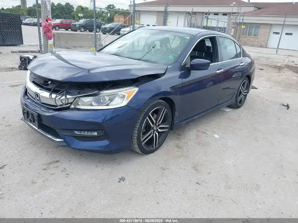 1HGCR2F1XHA222390 2017 HONDA ACCORD - Image 2