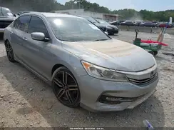 1HGCR2F1XHA231719 2017 HONDA ACCORD