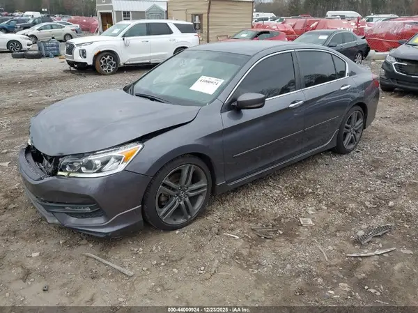 1HGCR2F1XHA243899 2017 HONDA ACCORD - Image 2