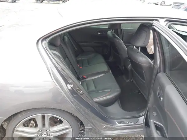 1HGCR2F1XHA243899 2017 HONDA ACCORD - Image 8