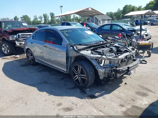 1HGCR2F1XHA255325 2017 HONDA ACCORD - Image 1