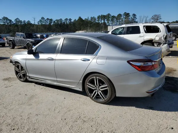 1HGCR2F1XHA258578 2017 HONDA ACCORD - Image 2