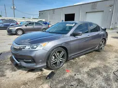 1HGCR2F1XHA265675 2017 HONDA ACCORD