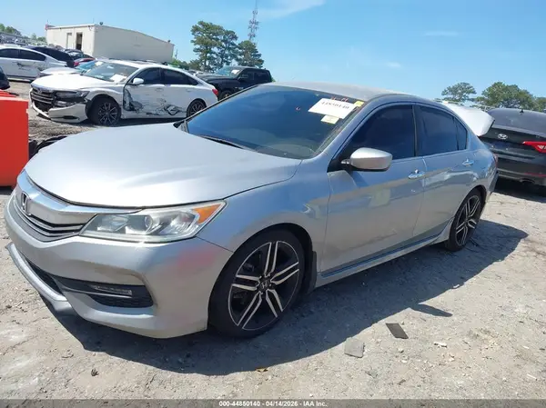 1HGCR2F1XHA283674 2017 HONDA ACCORD - Image 2