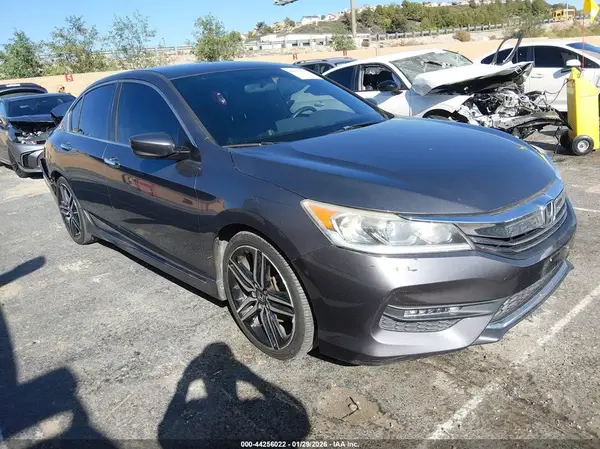 1HGCR2F1XHA302188 2017 HONDA ACCORD - Image 1