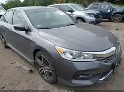 1HGCR2F1XHA302286 2017 HONDA ACCORD