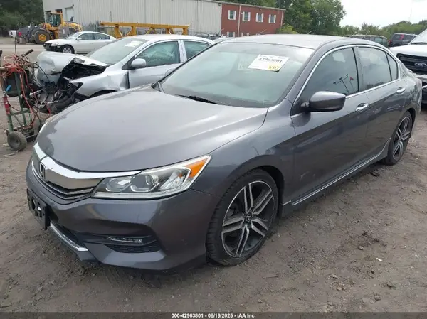 1HGCR2F1XHA302286 2017 HONDA ACCORD - Image 2