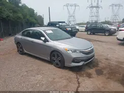 1HGCR2F1XHA304779 2017 HONDA ACCORD
