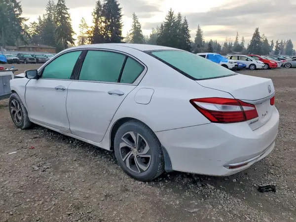 1HGCR2F30GA031318 2016 HONDA ACCORD - Image 2