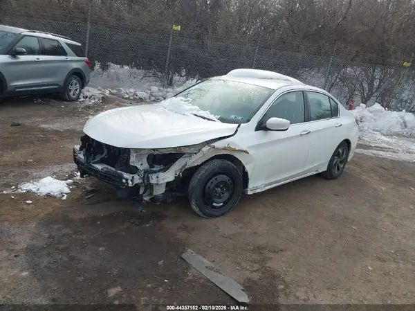 1HGCR2F30GA031335 2016 HONDA ACCORD - Image 2