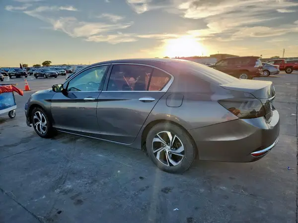 1HGCR2F30GA045803 2016 HONDA ACCORD - Image 2