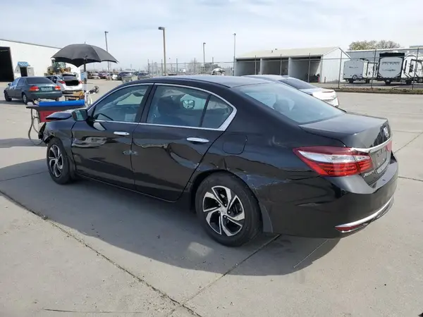 1HGCR2F30GA083905 2016 HONDA ACCORD - Image 2
