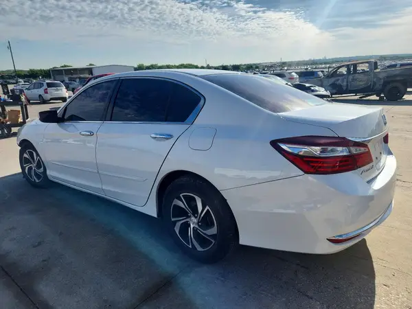 1HGCR2F30GA112576 2016 HONDA ACCORD - Image 2