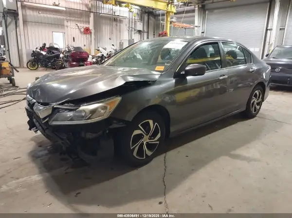 1HGCR2F30GA137509 2016 HONDA ACCORD - Image 2