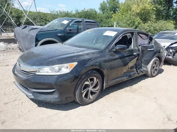 1HGCR2F30GA199878 2016 HONDA ACCORD - Image 2