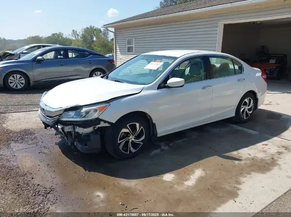1HGCR2F30GA206814 2016 HONDA ACCORD - Image 2