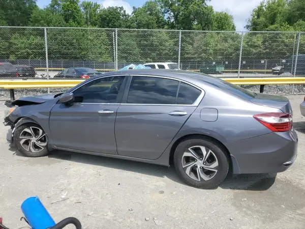1HGCR2F30HA006047 2017 HONDA ACCORD - Image 2