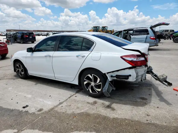 1HGCR2F30HA009448 2017 HONDA ACCORD - Image 2