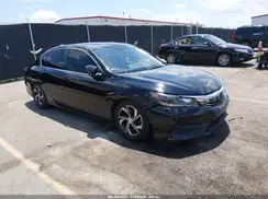 1HGCR2F30HA013211 2017 HONDA ACCORD