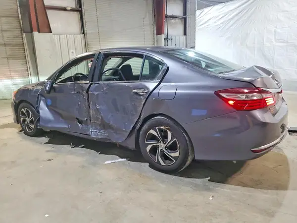 1HGCR2F30HA015136 2017 HONDA ACCORD - Image 2