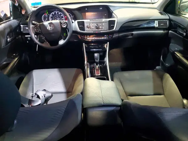 1HGCR2F30HA015136 2017 HONDA ACCORD - Image 8