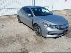 1HGCR2F30HA015573 2017 HONDA ACCORD