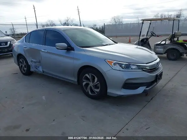 1HGCR2F30HA015573 2017 HONDA ACCORD - Image 1