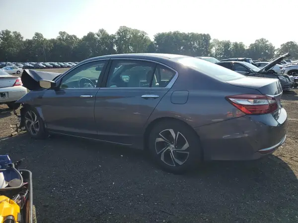 1HGCR2F30HA038268 2017 HONDA ACCORD - Image 2