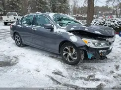 1HGCR2F30HA062022 2017 HONDA ACCORD