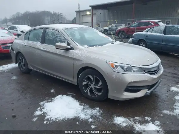 1HGCR2F30HA075739 2017 HONDA ACCORD - Image 1