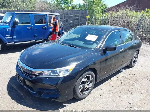 1HGCR2F30HA078513 2017 HONDA ACCORD - Image 2