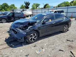 1HGCR2F30HA081766 2017 HONDA ACCORD
