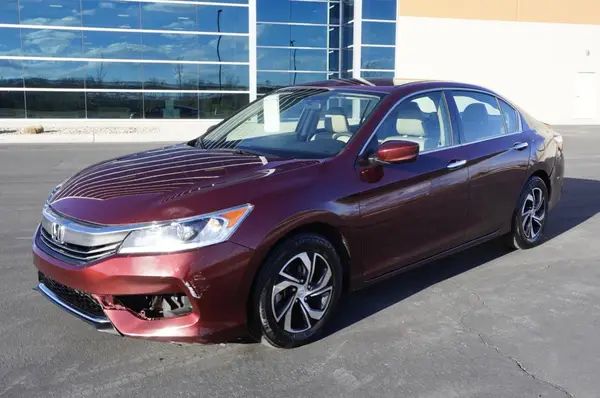 1HGCR2F30HA086207 2017 HONDA ACCORD - Image 2