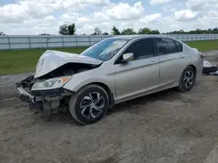 1HGCR2F30HA102289 2017 HONDA ACCORD
