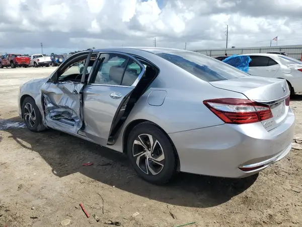 1HGCR2F30HA105824 2017 HONDA ACCORD - Image 2