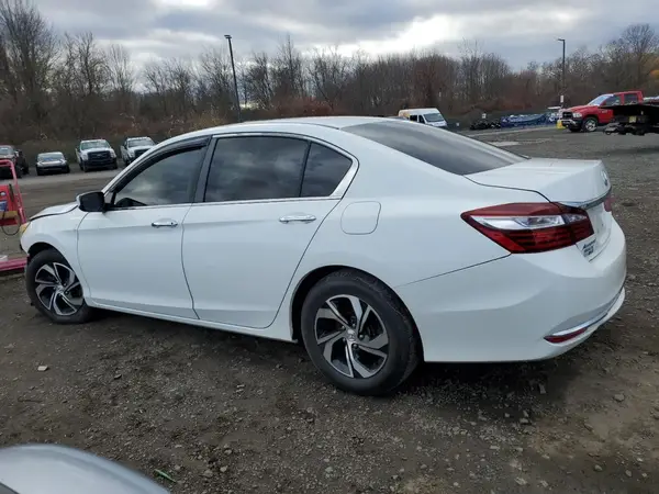 1HGCR2F30HA112112 2017 HONDA ACCORD - Image 2
