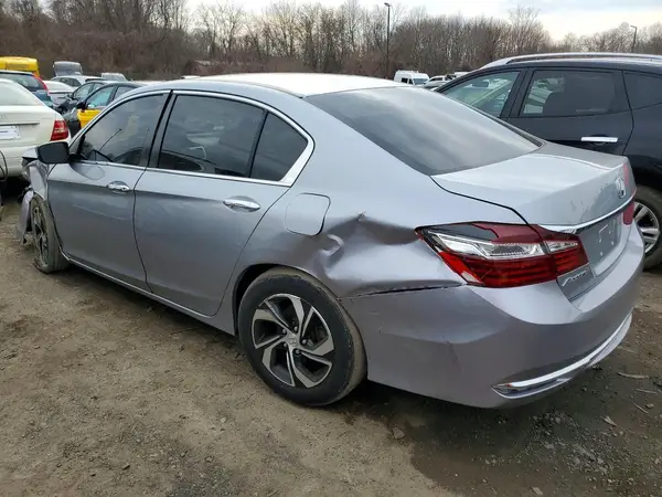1HGCR2F30HA119447 2017 HONDA ACCORD - Image 2