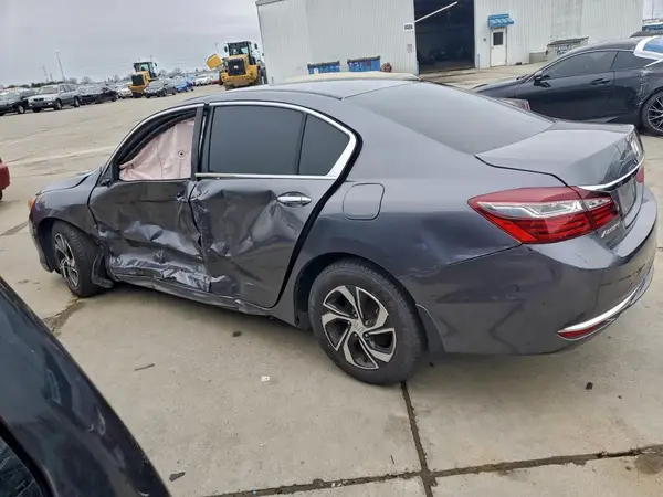 1HGCR2F30HA166395 2017 HONDA ACCORD - Image 2