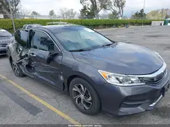 1HGCR2F30HA166400 2017 HONDA ACCORD