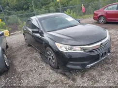 1HGCR2F30HA166686 2017 HONDA ACCORD